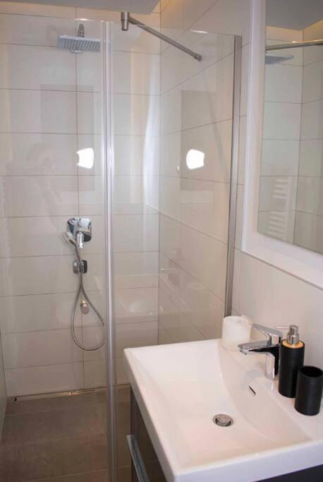 Luxury Cozy 2 Bdr Downtown Apt.2 บูดาเปสต์ ภายนอก รูปภาพ
