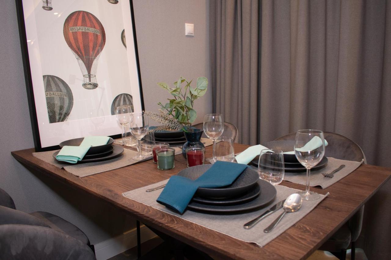 Luxury Cozy 2 Bdr Downtown Apt.2 บูดาเปสต์ ภายนอก รูปภาพ